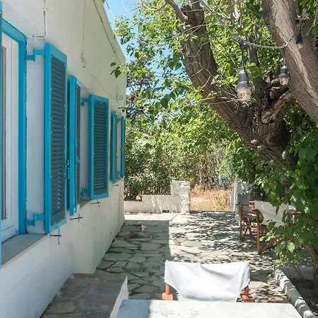 Petros * Πάρος